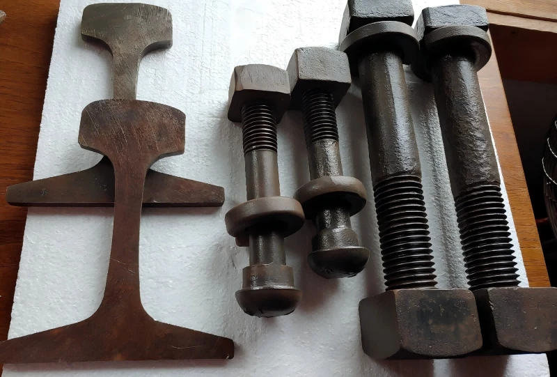 35CrMo Railway Oval Neck Fish Bolt 35CrMo Railway Oval Neck Fish Bolt