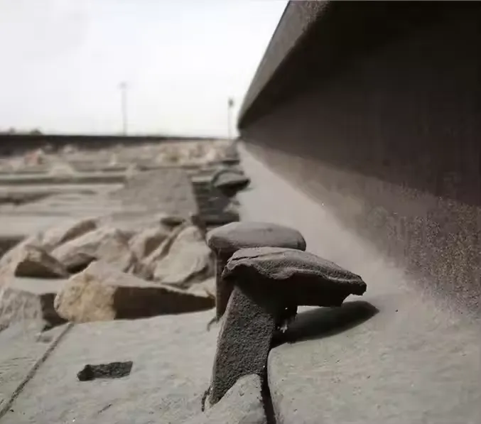 Folosit pentru vârfuri de șine din oțel ușor